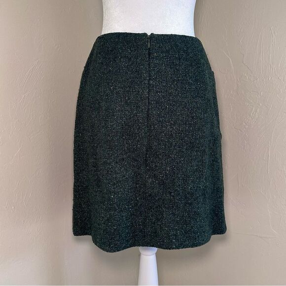 Vintage 1990s Chanel Forest Green Boucle Tweed Mini Skirt 97a 40 FR 8 US - Picture 7 of 16